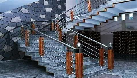 Wooden Bluestar Staircase Railing