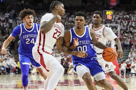 Kentucky vs Arkansas basketball game, Mark Pope beats John Calipari