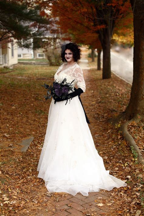 Corpse Bride Halloween Costume 的图像结果