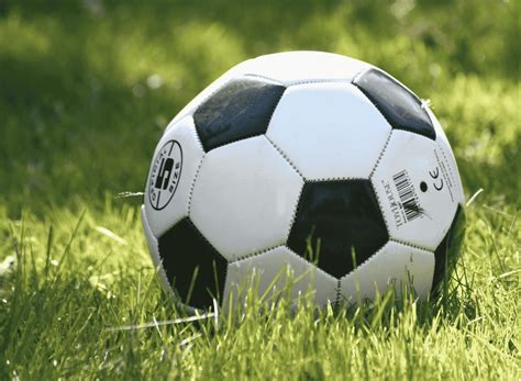 Best Soccer Balls in 2025 | OvertimeReviews