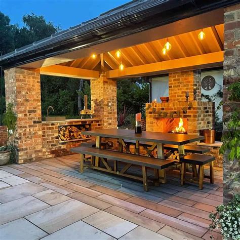 Covered Outdoor Kitchen Patios