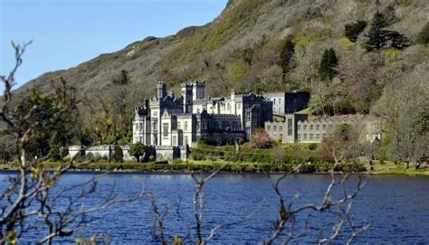 Visiting Kylemore Abbey in Clifden