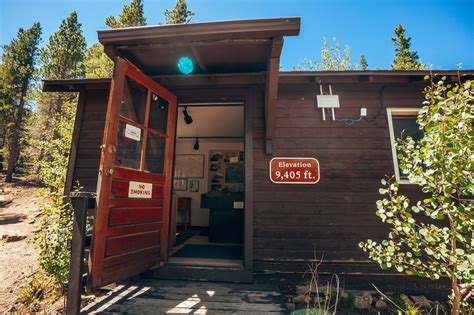 How to Hike Chasm Lake in RMNP - That Colorado Couple