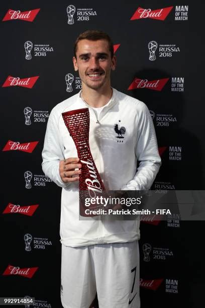 World Cup Man of the Match Trophy 的图像结果