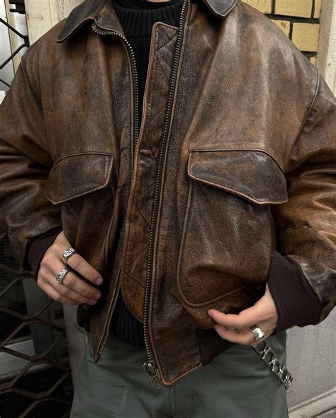 Vintage Distressed Brown Leather Bomber Jacket – Classic Aviator Style ...