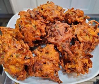 Parveen Dagar at Gandhi Ji Pakode Wala, Sadar Bazar, - magicpin