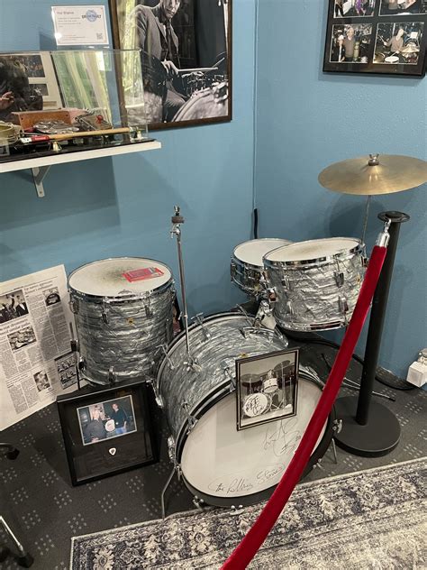 Stopped by West Coast Drum Shop in Seattle, and they have a cool ...