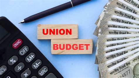 'Old tax regime to fade': Section 80C and tax saving investments will ...