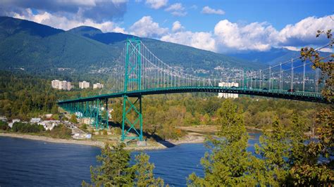 Lion's Gate Bridge, Vancouver Vacation Rentals: house rentals & more | Vrbo