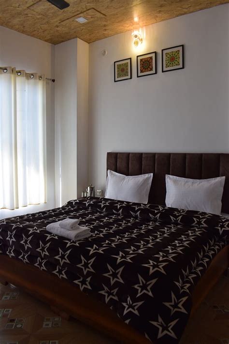 HOTEL BY THE GANGES INN (Rishikesh) - B&B Reviews, Photos, Rate ...