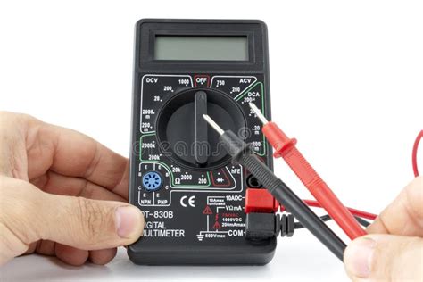 Using a Multimeter On Power Tools 的图像结果
