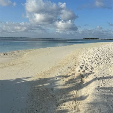 FOUR SEASONS RESORT MALDIVES AT KUDA HURAA (Huraa Island) - Hotel ...