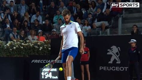 Benoit Paire showcases football skills at Rome Masters | Tennis News ...