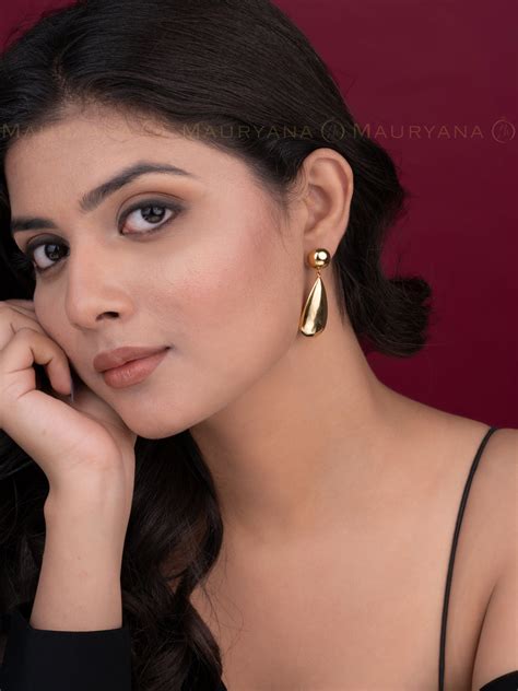 MAURYANA - Stainless Steel 18k Plated Water Drop Design Pair of Earrin