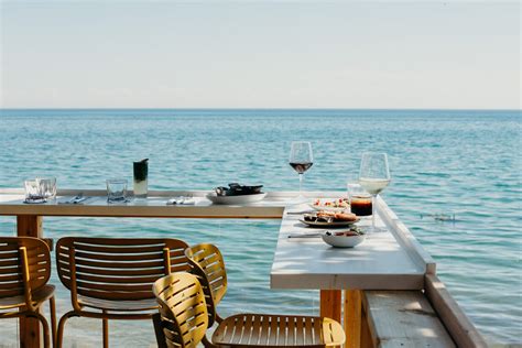 Restaurants – The Drake