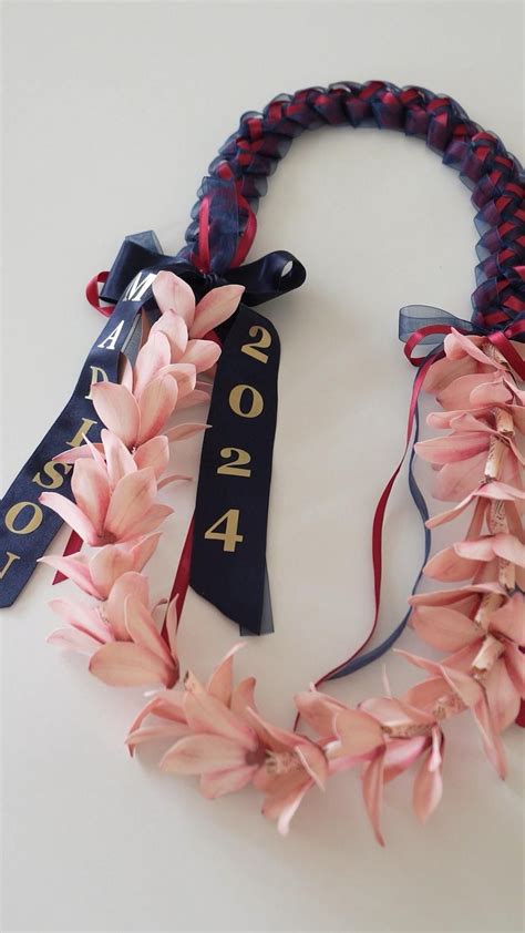 Best 13 DIY graduation lei braided ribbon and paper flower – Artofit