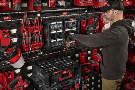 PACKOUT™ Uzgaļu Kaste | PACKOUT™ Piederumu Kastes | Milwaukee Tool LV