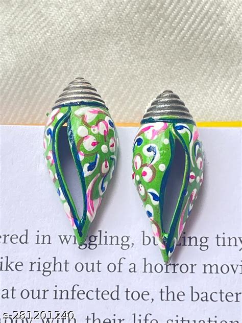 Hand Painted Shankh Stud Earring – Prettiq