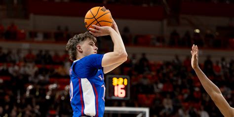 KU's Furphy announces decision to remain in NBA Draft