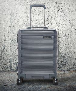 Calvin Klein Globetrotter Expandable Check-in Suitcase 4 Wheels - 28 ...