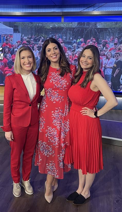 Megen Mitchell, Kelly Rippin & Allison Rogers WLWT Cincy : r/CurvyNewsWomen