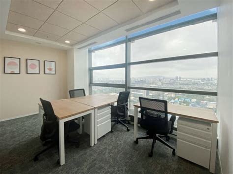 Regus Rupa Renaissance - Coworking Space and Shared Office Space in ...