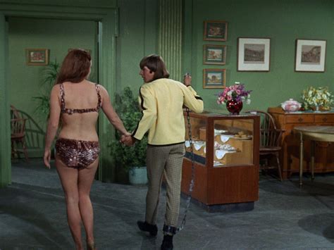 Kelly Jean Peters Pictures | Sunshine Factory | Monkees Fan Site