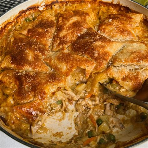 Rotisserie Chicken Pot Pie - Brocc Your Body