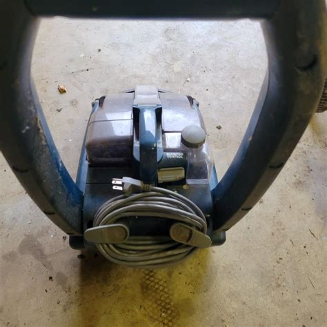 Eureka Atlantis Deep Steam Extractor (OBR-DW) | EstateSales.org