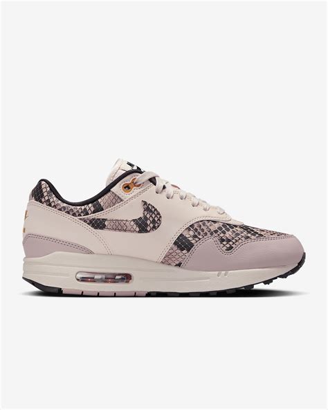 Nike Air Max 1 '87 Women's Shoes. Nike IN