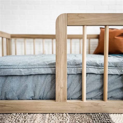 Best Montessori Floor Bed for Infants and Toddlers - The Montessori ...