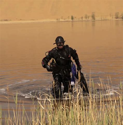 到巴丹吉林沙漠里来一场独特的沙漠潜水