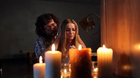 Watch Murder Made Me Famous Season 3, Episode 10: David Koresh | Peacock