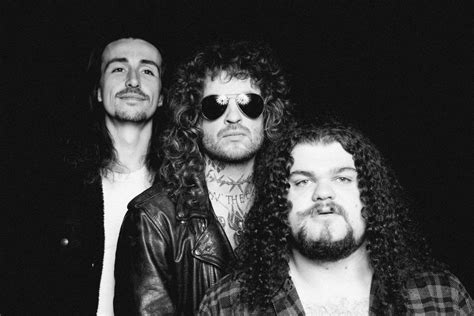 Willie Js 6V6s Live at the Bundy / Small Town Alien, Live at the Bundy ...