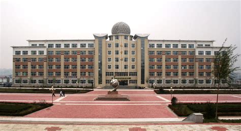 哈尔滨旅游学院官网，黑龙江省哈尔滨旅游学院几本