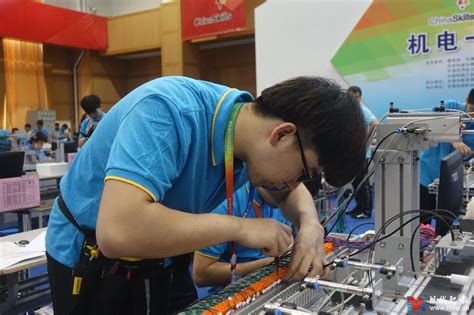 第十六届“强智杯”湖南省大学生计算机程序设计竞赛在长理举行 - 长理影像 - 新湖南