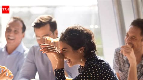 Pros and cons of having work best friends