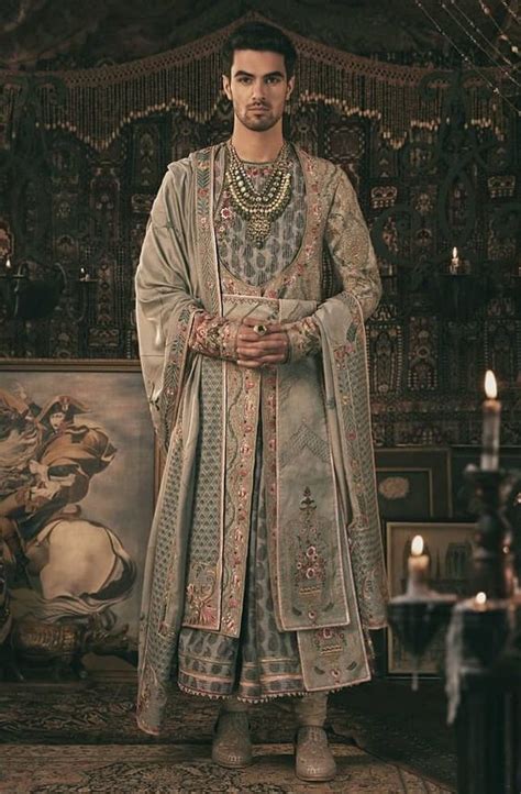 14 Best Wedding Dress for Indian Grooms | Wedding Outfits for Grooms