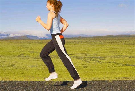 100米短跑怎麼才能跑得快？教你幾招。跑步講座系列24 - 每日頭條