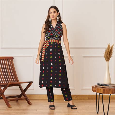 Buy Black Ikat Inspired Kurta Pant Co ord Set with Belt | Rustorange