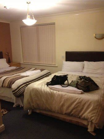 GABLES HOTEL (Solihull, West Midlands) - Inn Reviews, Photos, Rate ...