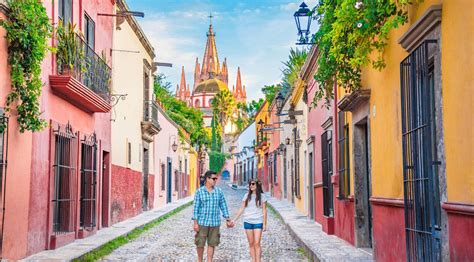 En San Miguel de Allende está una de las calles más bonitas del mundo ...