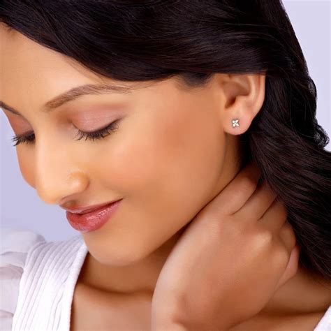 5 Gold Studs for Women That Make A Perfect Gift – GIVA