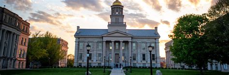 University of Iowa Courses & Application Fees 2025 for UG and PG