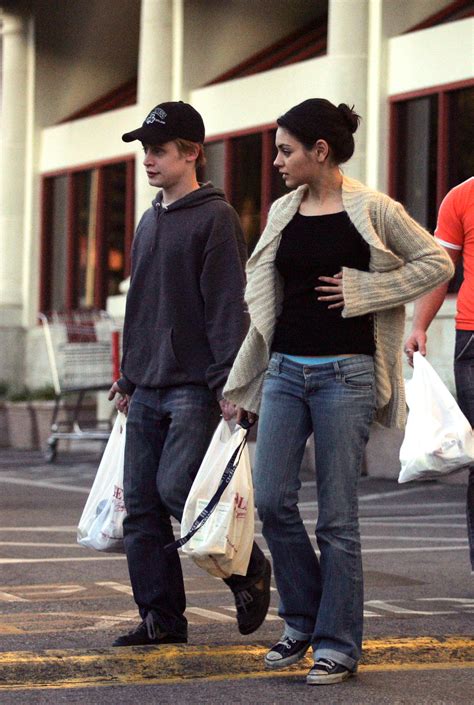 Macaulay Culkin a secrètement eu un deuxième fils - Mila Kunis a ...