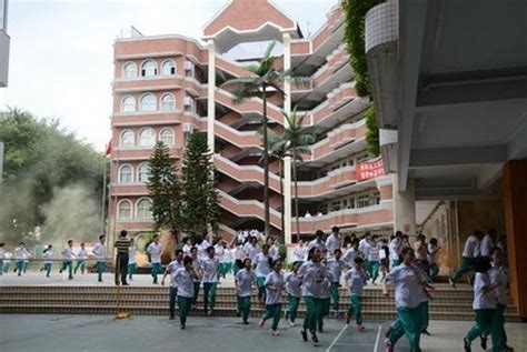 海南60所优质学校首次集中公开|界面新闻
