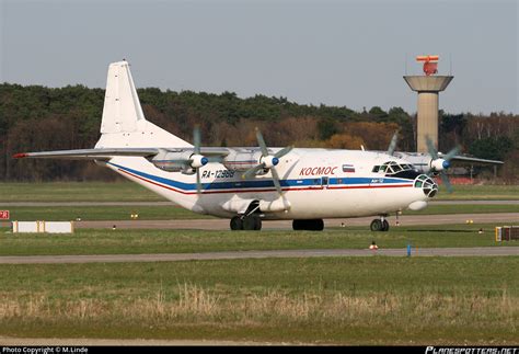 RA-12988 Kosmos Antonov An-12B Photo by M.Linde | ID 332695 ...
