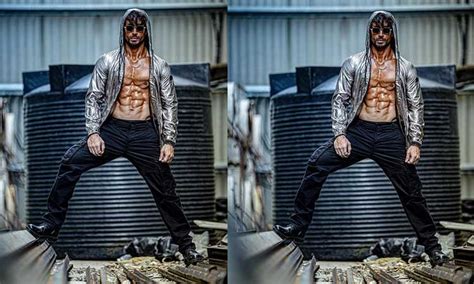 Tiger Shroff flaunts rock-solid abs, looks dashing in black pants and ...