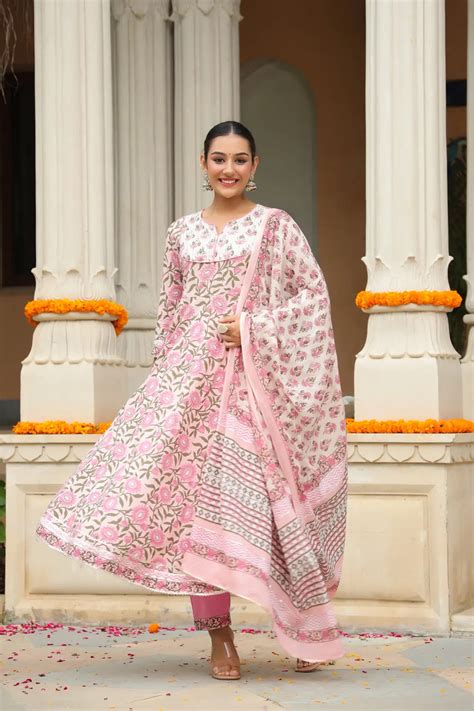 Women Pink Floral Printed Pure Cotton Anarkali Kurta Set – Rain & Rainbow