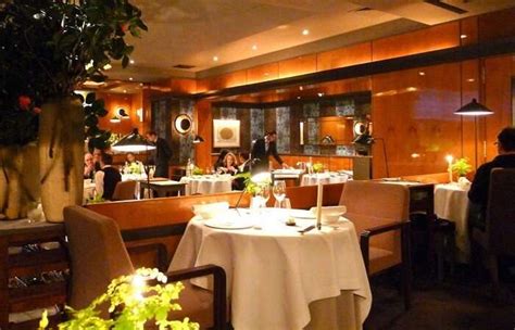 The 10 Most Romantic Restaurants In Paris You Should Visit In 2023